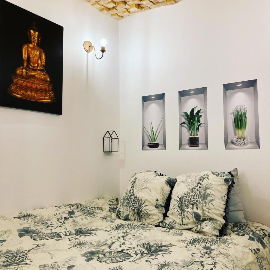 Appartement Sur Cour Interieure Centre Historique St Benigne